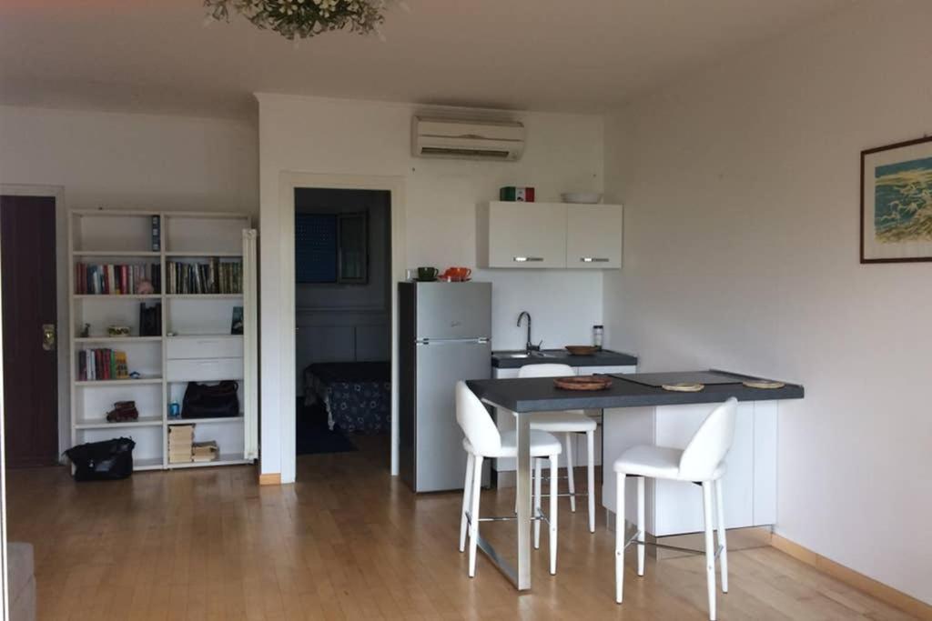 Appartamento Nuovo A Santa Marinella Kültér fotó
